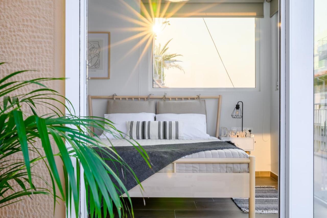 The H Experience - Urban 2Bd Rooftop Athens Center Bagian luar foto